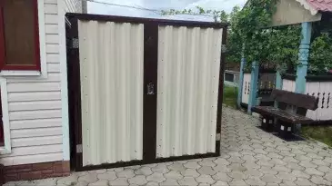 Гараж для квадроцикла в комбинированной расцветке в дер. Антропово, г.о. Чехов, МО